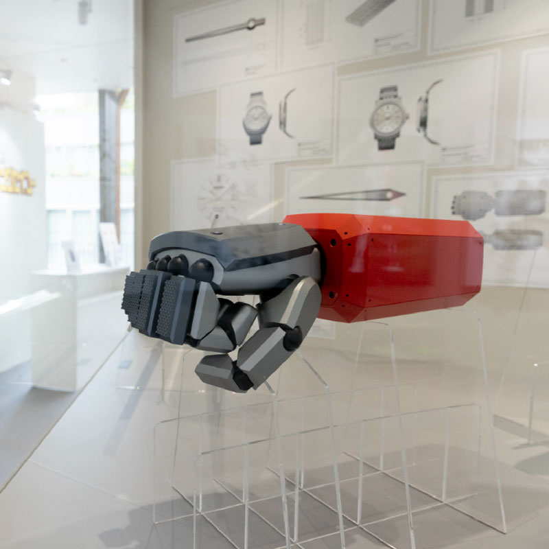 The full-scale model of the robot arm